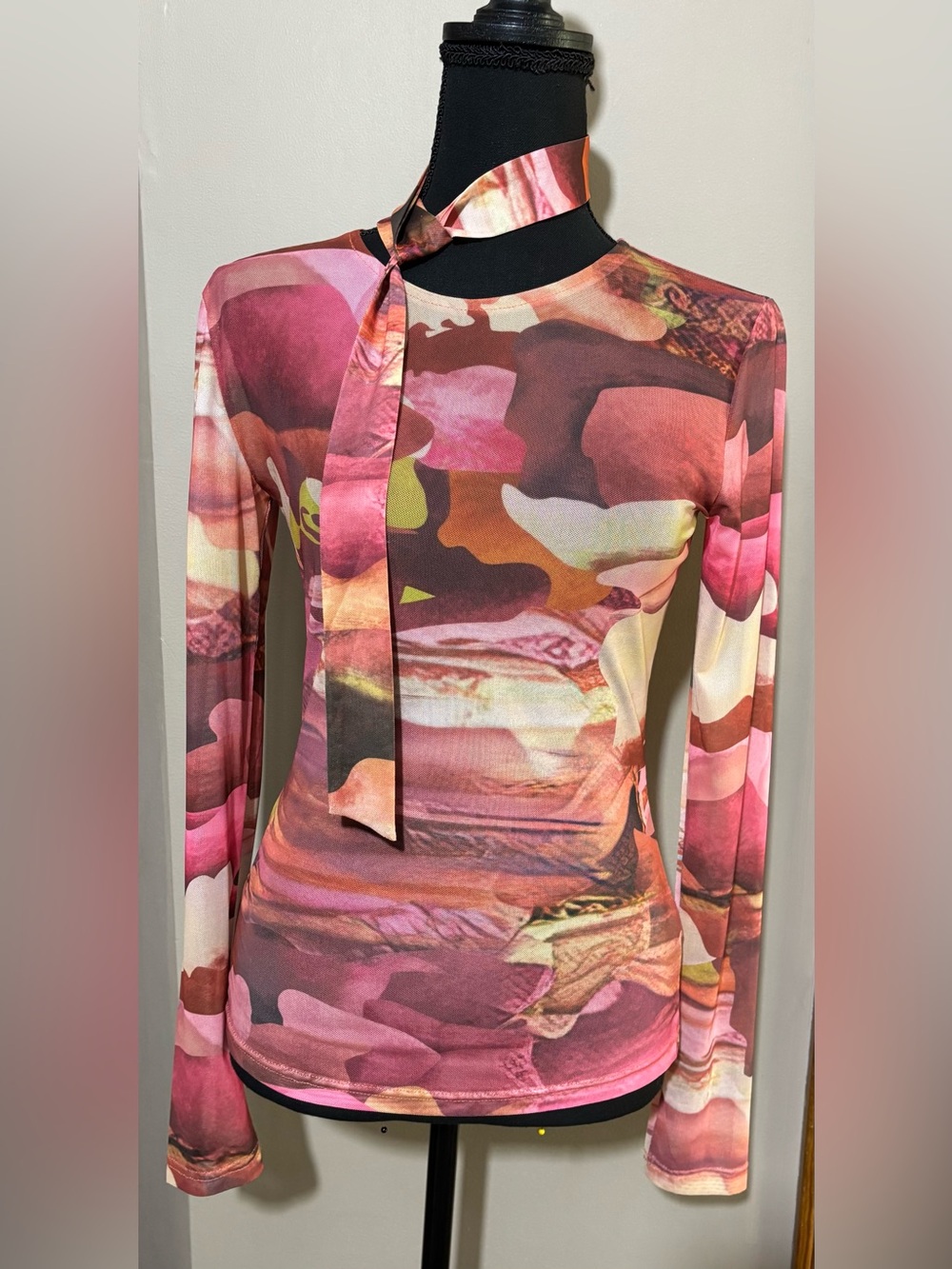 Sheer abstract print top with attached neck scarf. Size S. NWT.